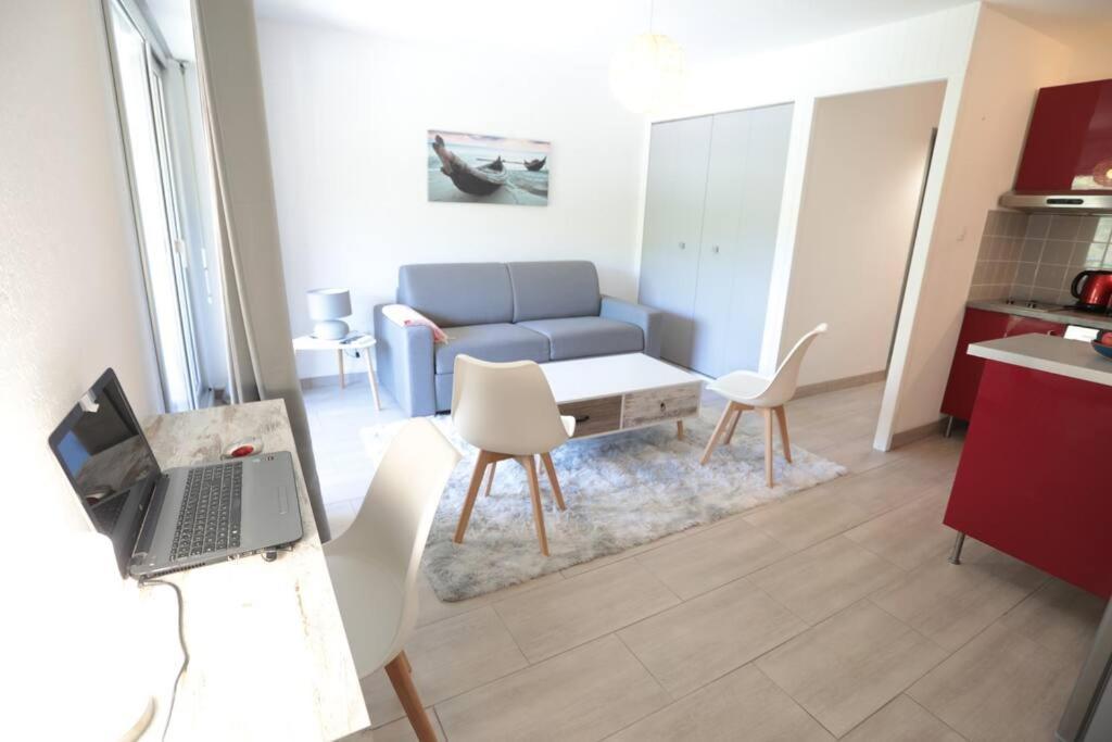 Petit Paradis Classe 3 Etoiles A 200M De La Plage! Terrasse-Wifi-Parking-Clim サン・マンドリエ・シュル・メール エクステリア 写真