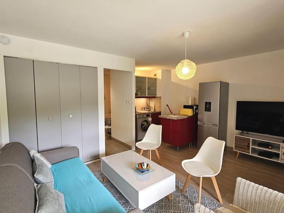 Petit Paradis Classe 3 Etoiles A 200M De La Plage! Terrasse-Wifi-Parking-Clim サン・マンドリエ・シュル・メール エクステリア 写真